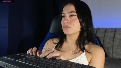 zaradames_ online show from April 23, 5:15 am