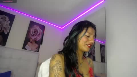 Zarah online show from April 15, 5:38 pm