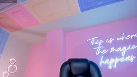 Zara  online show from February 10, 5:43 am