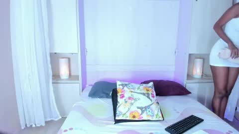 SARA  online show from April 13, 7:51 pm