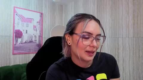 Isabella online show from April 24, 1:46 pm
