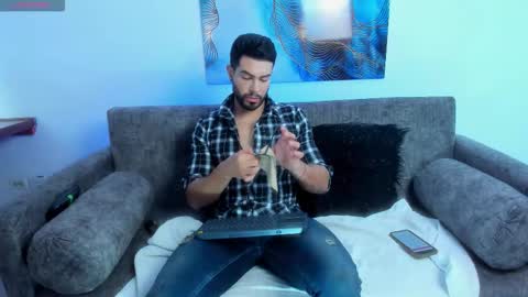 Snapshot of zarekfox chatting on October 13, 7:16 pm Zarek online show from October 13, 7:16 pm