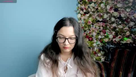 Snapshot of zarifabevi chatting on September 24, 1:40 pm Zarifa online show from September 24, 1:40 pm