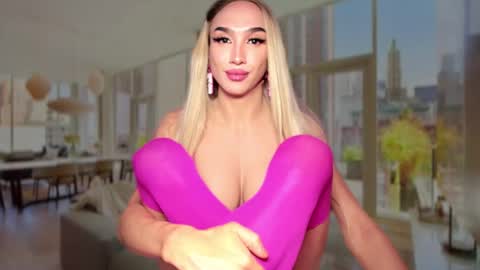 ZARINA online show from February 7, 1:15 am