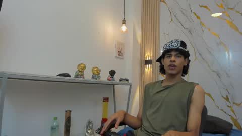 Zayn online show from March 22, 7:29 pm