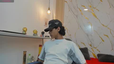 Zayn online show from March 25, 7:53 pm