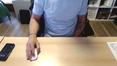 zeigmalwie online show from December 19, 11:29 am