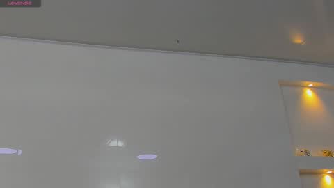 Zenda Evans online show from March 30, 3:50 am