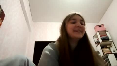 zeniabrossoit online show from April 13, 3:27 pm