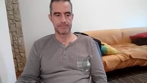 Snapshot of zenikk chatting on October 12, 6:39 am zenikk online show from October 12, 6:39 am