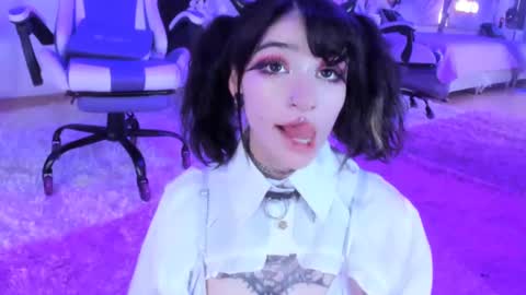    online show from February 18, 5:42 pm