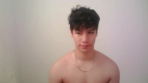 zeus_183 online show from March 28, 12:28 pm