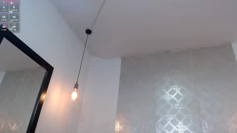 Snapshot of zhamira_21 chatting on February 16, 7:38 pm ZHAMIRA ANDRES online show from February 16, 7:38 pm