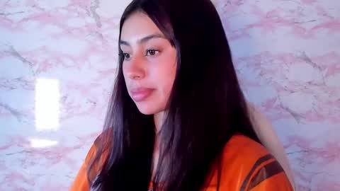 Snapshot of zharyt_18 chatting on September 29, 11:48 pm Sharit Robins online show from September 29, 11:48 pm