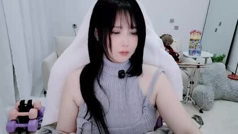 zhen online show from March 23, 6:46 pm