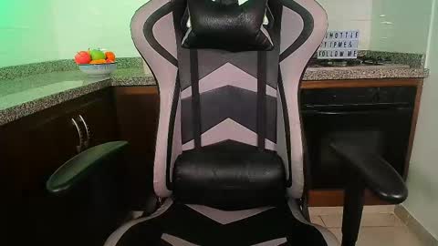 Zhingarher online show from December 3, 3:18 am