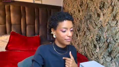 Zia Green online show from April 28, 1:04 pm