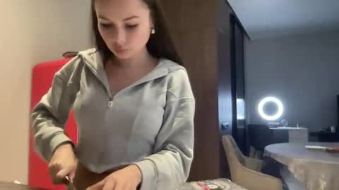 Nensi online show from December 2, 12:03 pm