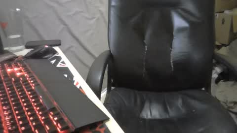 Snapshot of zkraston11 chatting on December 12, 5:42 am zkraston11 online show from December 12, 5:42 am