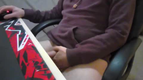 Snapshot of zkraston11 chatting on January 6, 4:36 am zkraston11 online show from January 6, 4:36 am