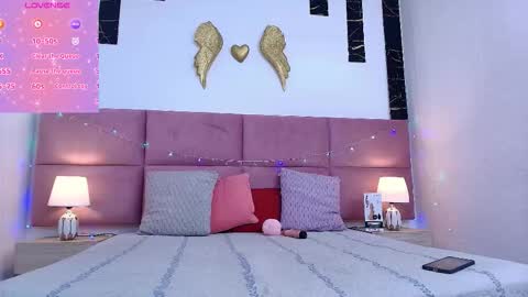 zoe_aitanaa online show from February 9, 11:47 am