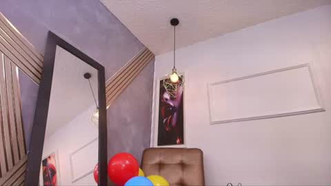 zoe online show from July 3, 6:56 pm