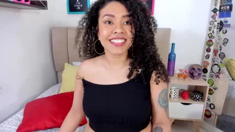 Snapshot of zoe_gruber chatting on January 24, 3:32 am Zoe Gruber online show from January 24, 3:32 am
