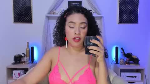 Snapshot of zoe_gruber chatting on October 9, 6:13 pm Zoe Gruber online show from October 9, 6:13 pm
