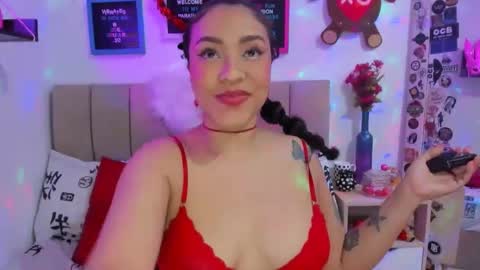 Snapshot of zoe_gruber chatting on February 13, 2:23 am Zoe Gruber online show from February 13, 2:23 am
