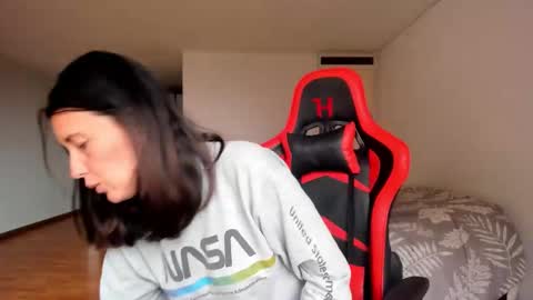 ZOE online show from October 16, 7:56 pm