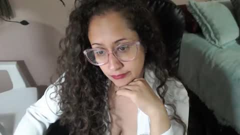 Zoe Koller online show from November 14, 12:35 am