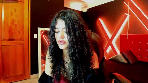 zoe  online show from April 7, 4:47 am