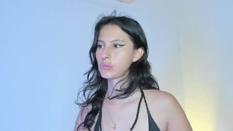 zoe_mrl online show from April 13, 11:47 am