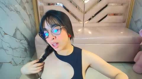 Zoe  online show from October 7, 3:13 am