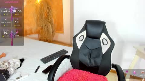 zoe_rose4 online show from October 7, 7:32 pm