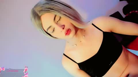 ZOE online show from March 15, 1:14 pm