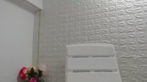 Carolina online show from January 18, 9:24 pm