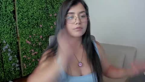 Zoe online show from December 20, 3:13 am