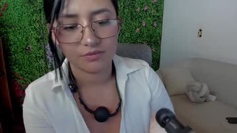 Zoe online show from November 6, 3:31 am