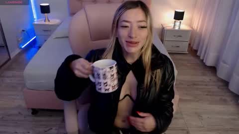 zoe online show from December 1, 3:59 am