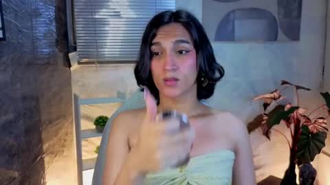 ZOE online show from May 15, 4:32 am