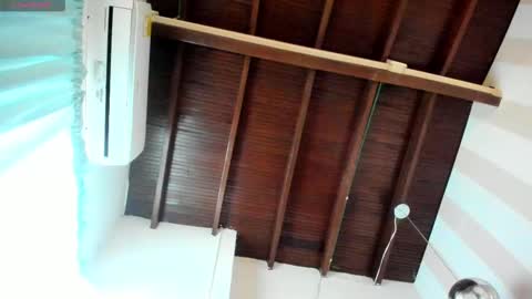 zoenovak online show from February 20, 6:57 pm