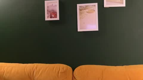 zoenymph online show from June 13, 6:57 am