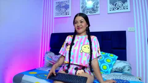 zoerouse_hot online show from December 19, 7:53 pm