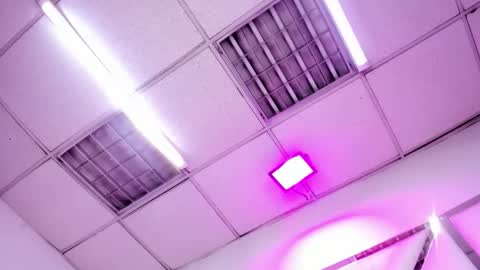 ZoeSwam online show from March 29, 3:02 pm