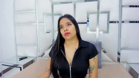 ZoeSwam online show from March 8, 12:09 pm