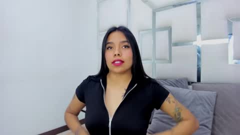 ZoeSwam online show from March 8, 8:46 pm