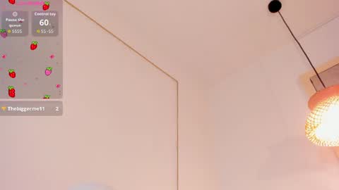 zoevelvet_ online show from July 15, 7:07 pm