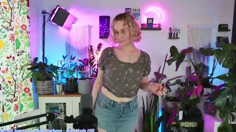 Zoey Ryan online show from December 20, 7:54 pm