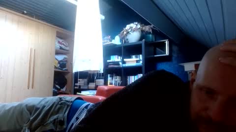 zolexthomas online show from April 29, 5:40 pm